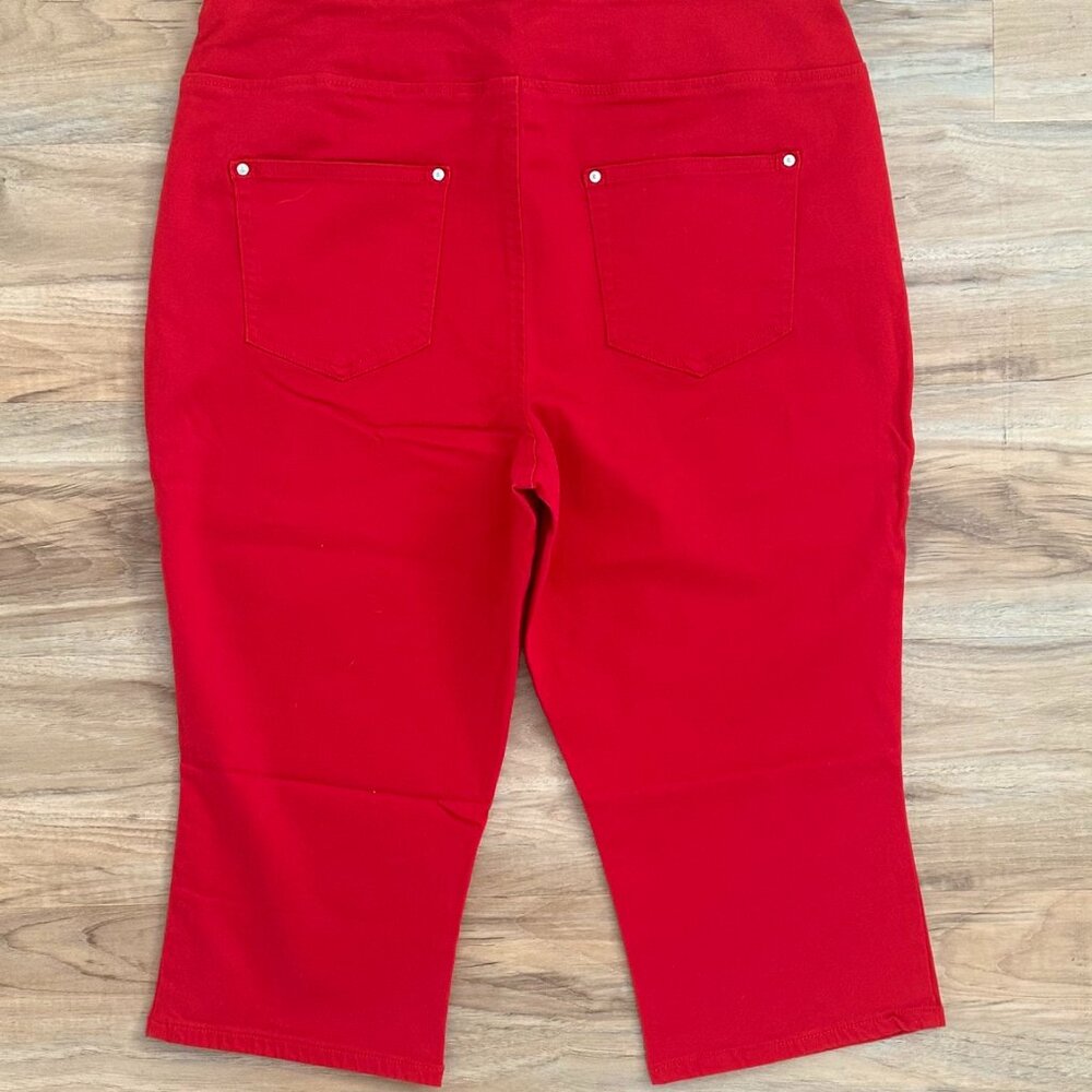 Belle by Kim Gravel Red Pull On Capri Pants 1X 16 Tall Stretch Comfort Waist - Picture 3 of 6